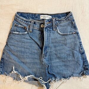 Abercrombie & Fitch The Dad Short High Rise Curve Love